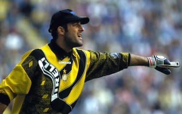 Maglie portieri anni 90 le pi belle Sky Sport